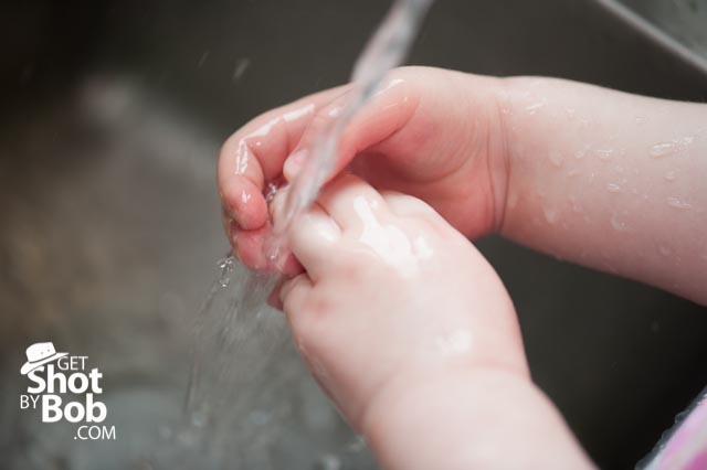 _RSD8798 Washing hands
