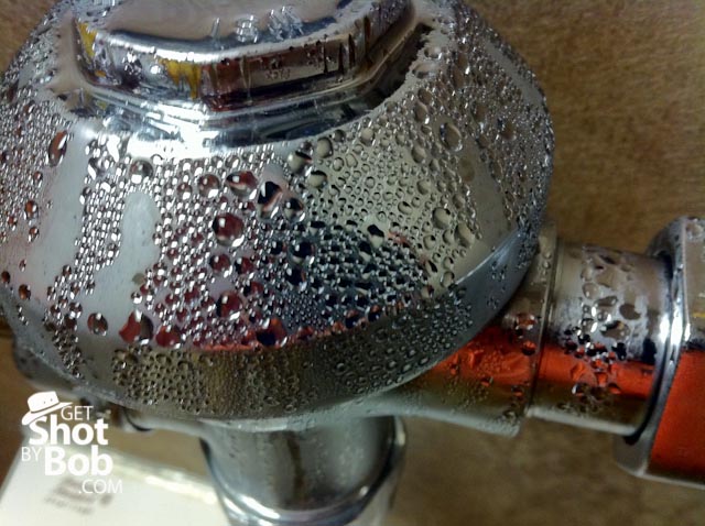 Sweaty Pipe Mens Urinal Sweating in the unseasonable heat